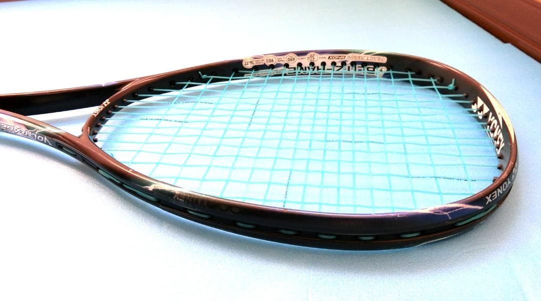 【美品】 ヨネックス ボルトレイジ　5V（サイバーナチュラル・スラッシュ）