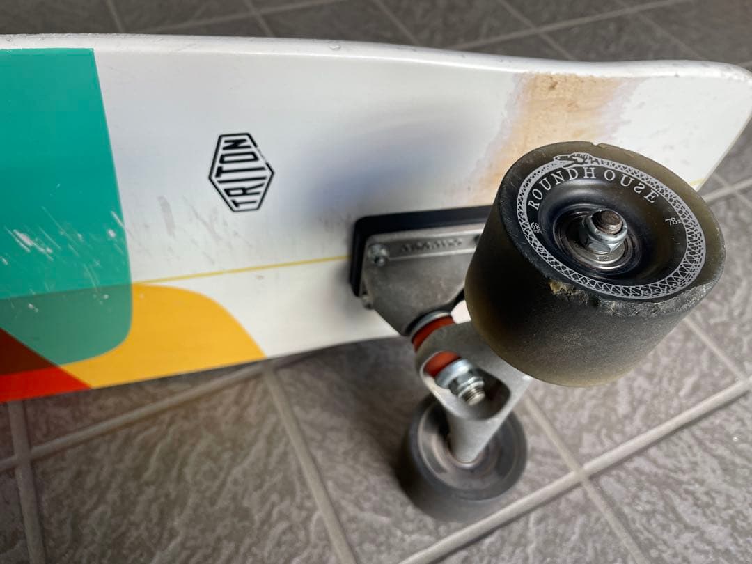 Carver TRITON 32\" PRISMAL サーフスケート