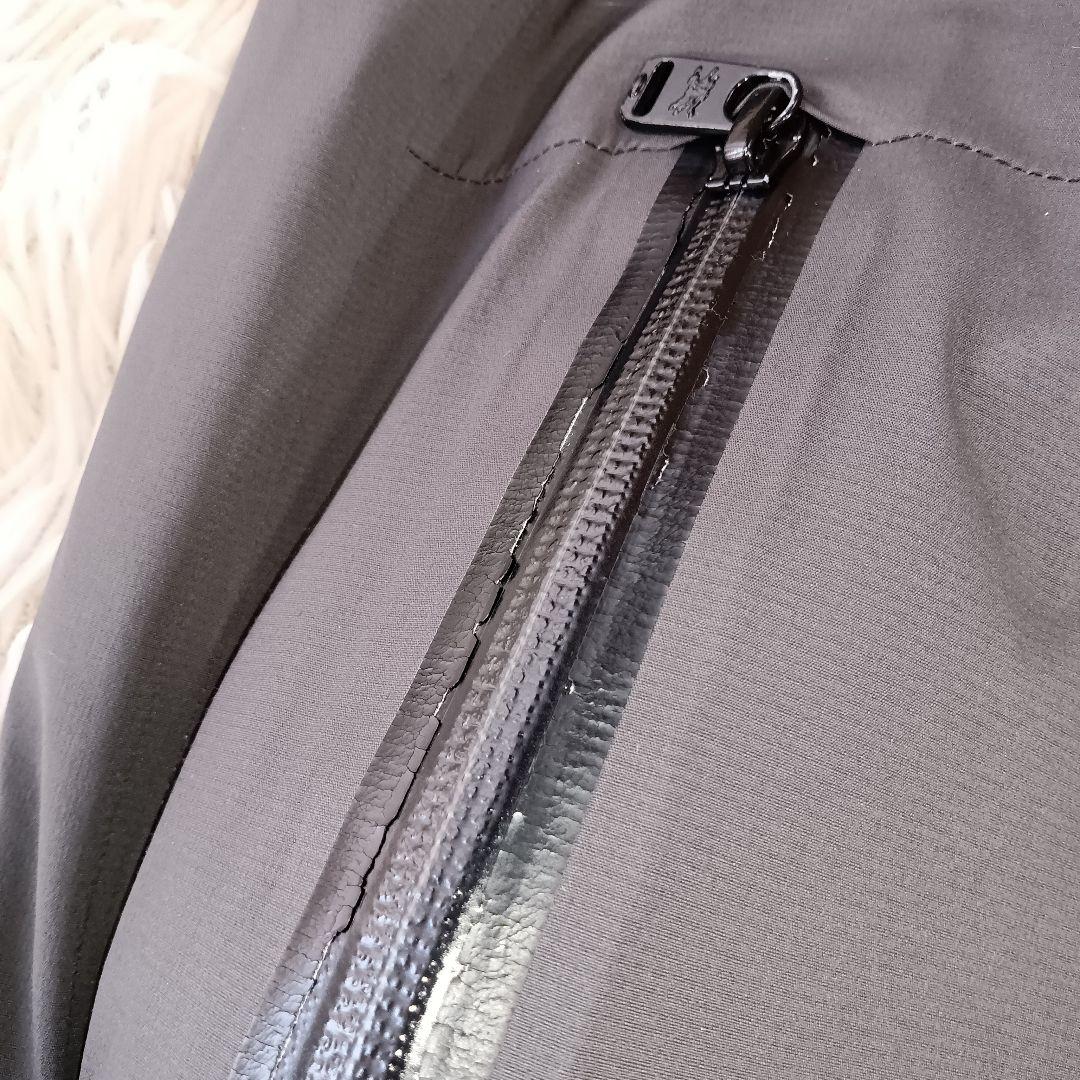 バーバリーゴルフ リバーシブルベスト　2WAY 軽量 撥水 ブラック✕パープル