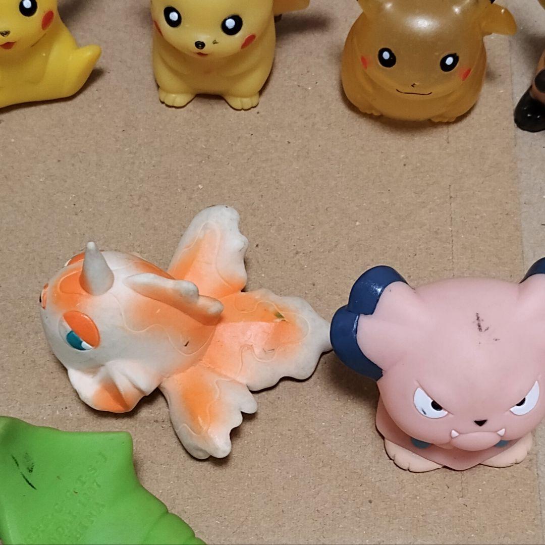 初期？　レア？　ポケモンキッズ　指人形　82個＋α　まとめ売り　ピカチュウ