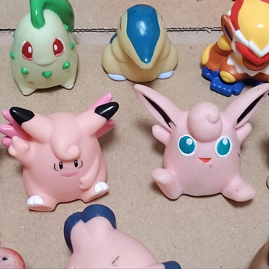 初期？　レア？　ポケモンキッズ　指人形　82個＋α　まとめ売り　ピカチュウ