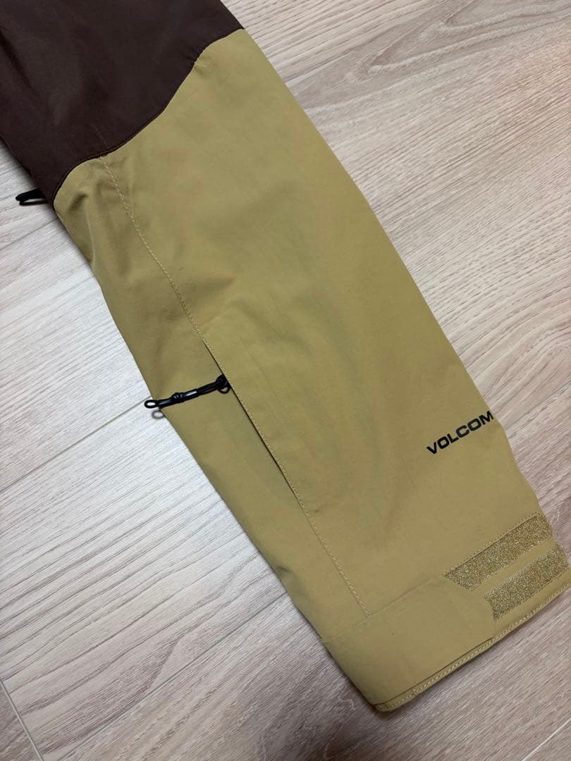 VOLCOM スノーボードジャケット GORE-TEX