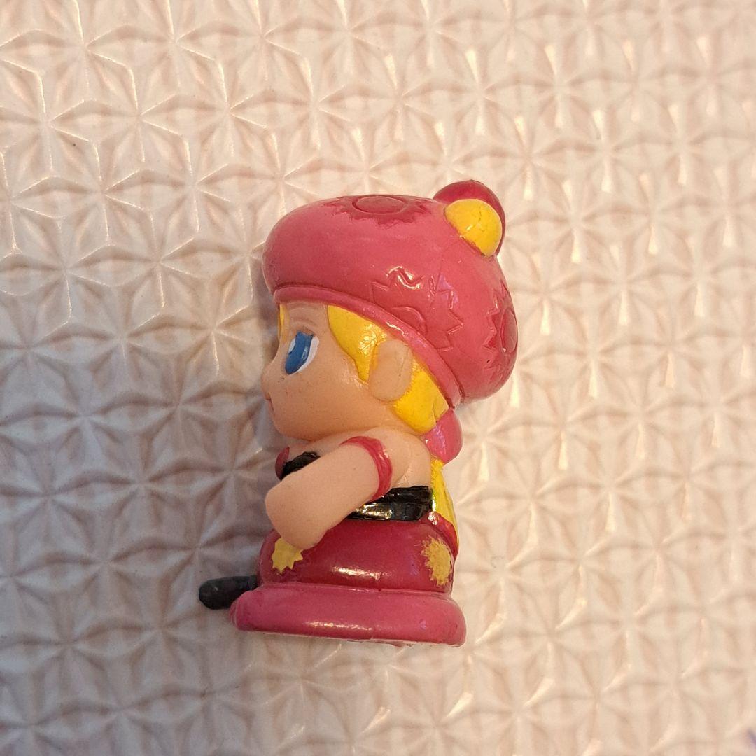 ファイナルファンタジー　リルム　キャラクター　ピンク　フィギュア　FF6