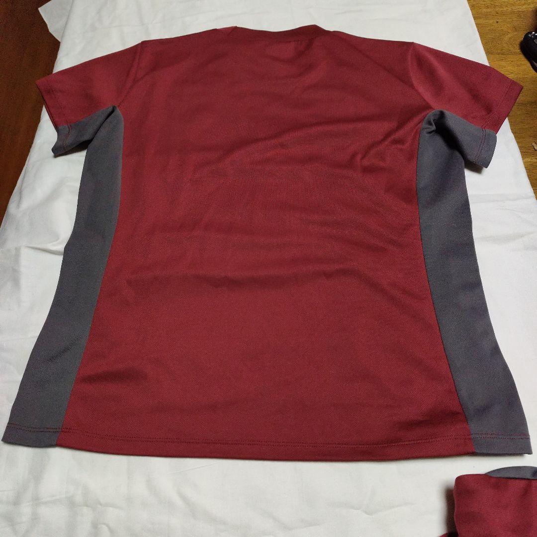 FILA テニスウェア Lサイズ 赤 グレーセットアップてす。