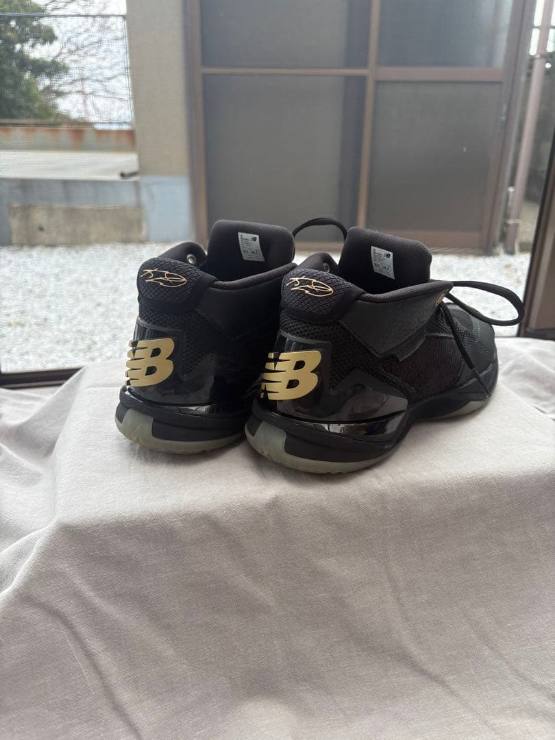 New Balance Kawhi バスケシューズ ブラック 26.5㌢美品