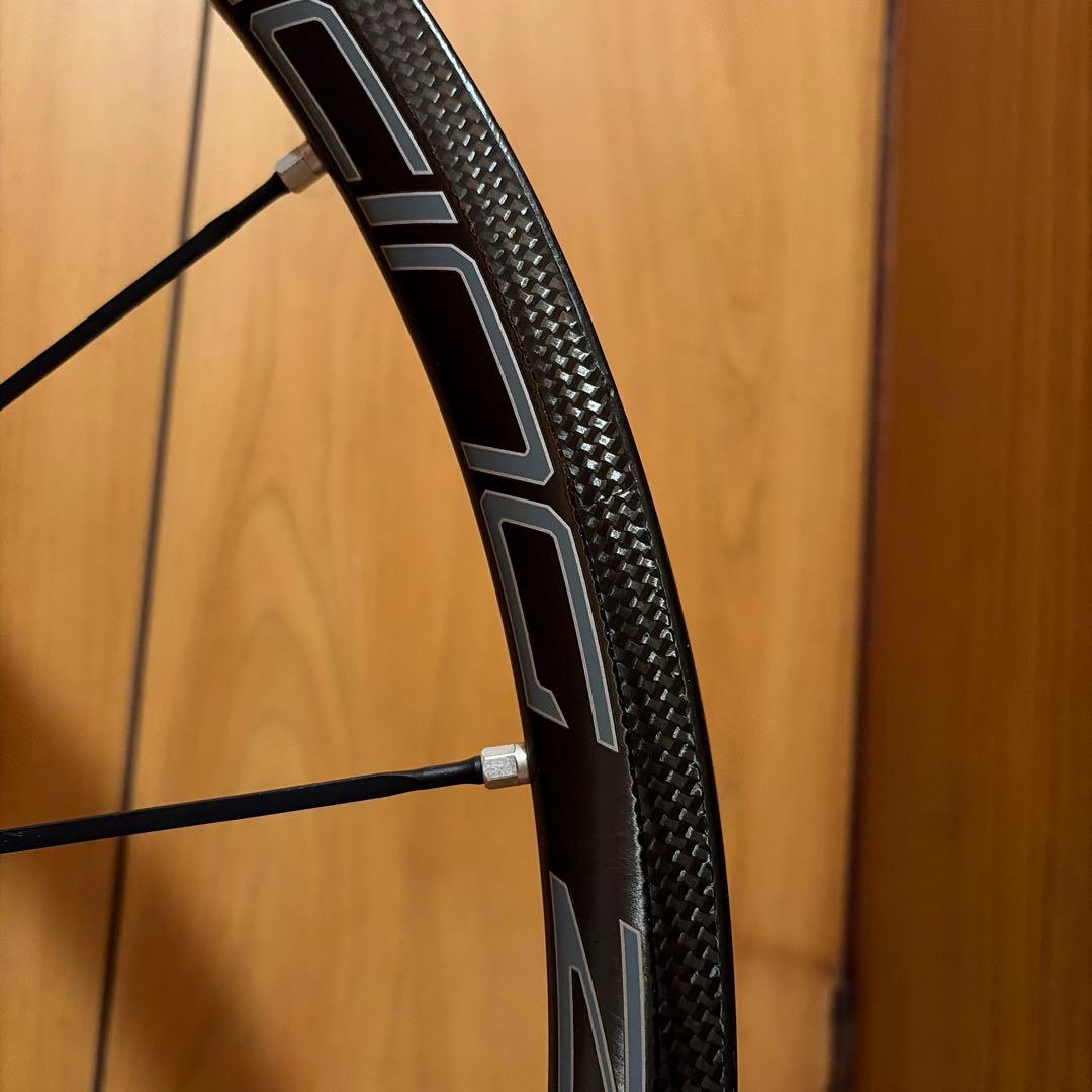 RACING ZERO 700C カーボンホイール　リムブレーキ
