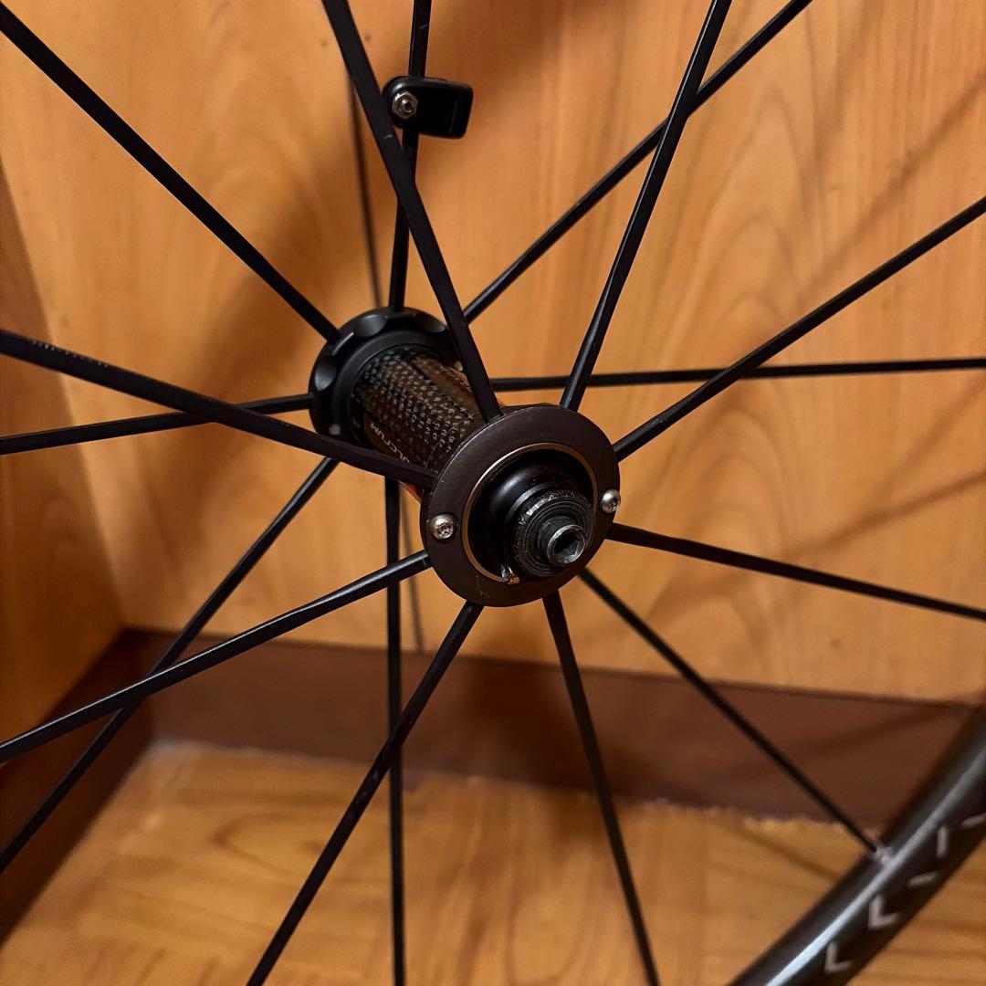RACING ZERO 700C カーボンホイール　リムブレーキ