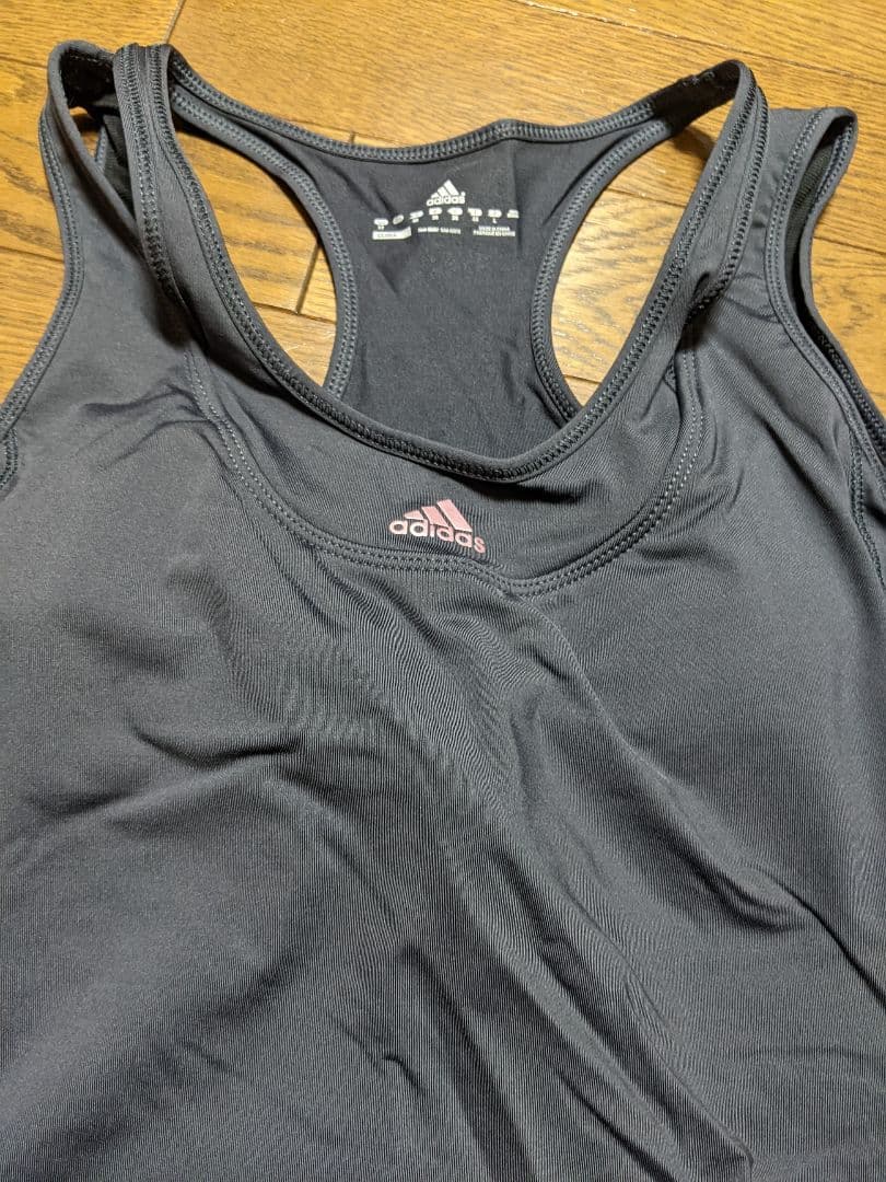 【新品】adidas　レディース　トレーニングウエア　上下　Ｌサイズ