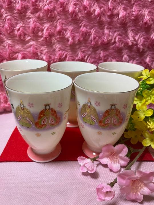 雛人形柄カップ　陶器　ひな祭り