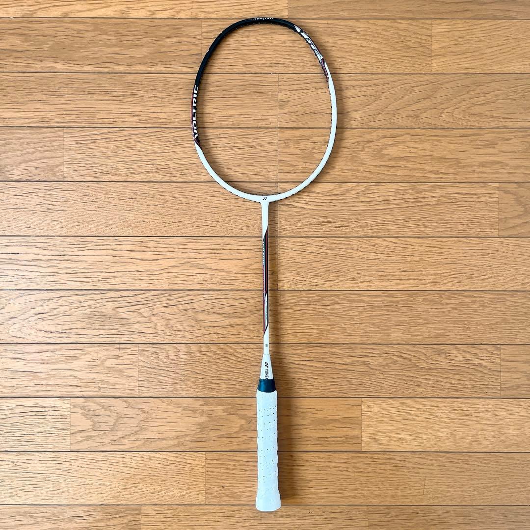 希少 YONEX VOLTRIC POWER SOAR バドミントンラケット