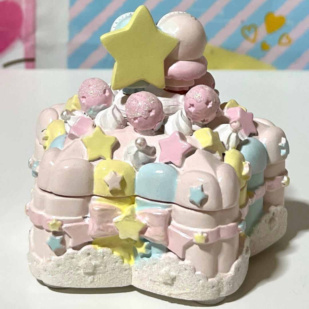 キキララ ケーキ型小物入れ