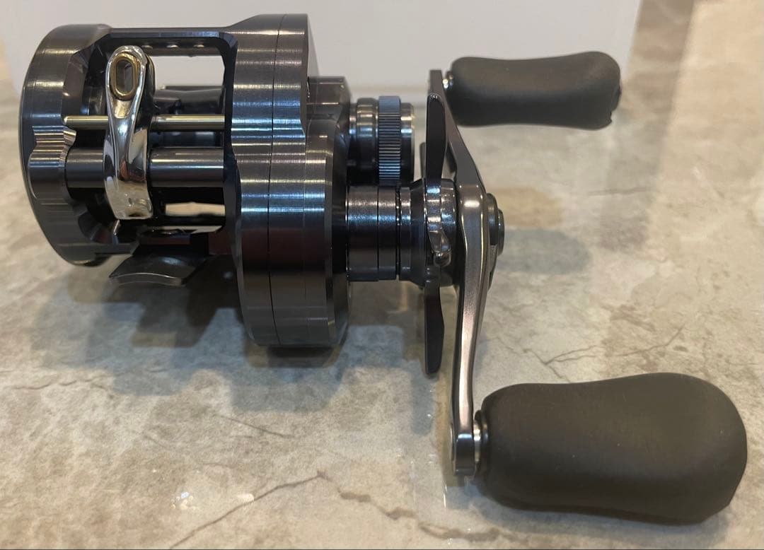 リール SHIMANO CALCUTTA CONQUEST 31HG
