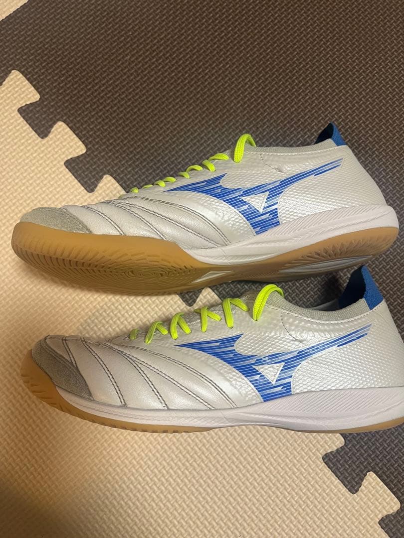 Mizuno モレリアNEOサラβジャパン　23.5cm