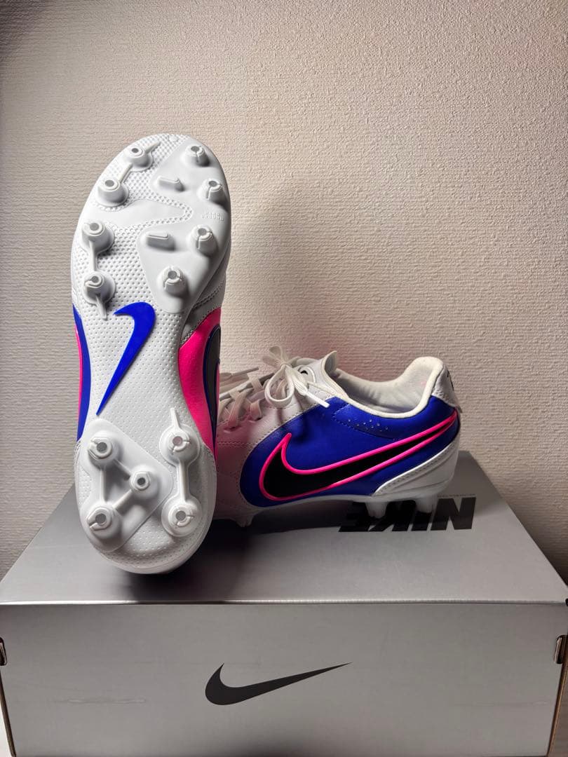 【新品・未使用】Nike サッカースパイク
