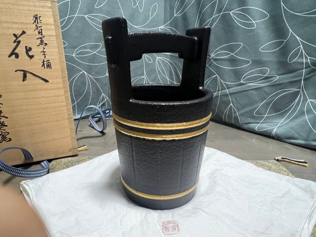 紀州焼葵窯 寒川栖豊 那智黒手桶花入 珍品 茶道具