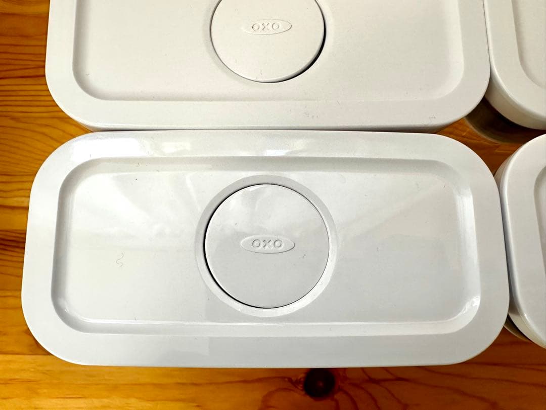 OXO ポップコンテナ　1.1L 4個まとめ
