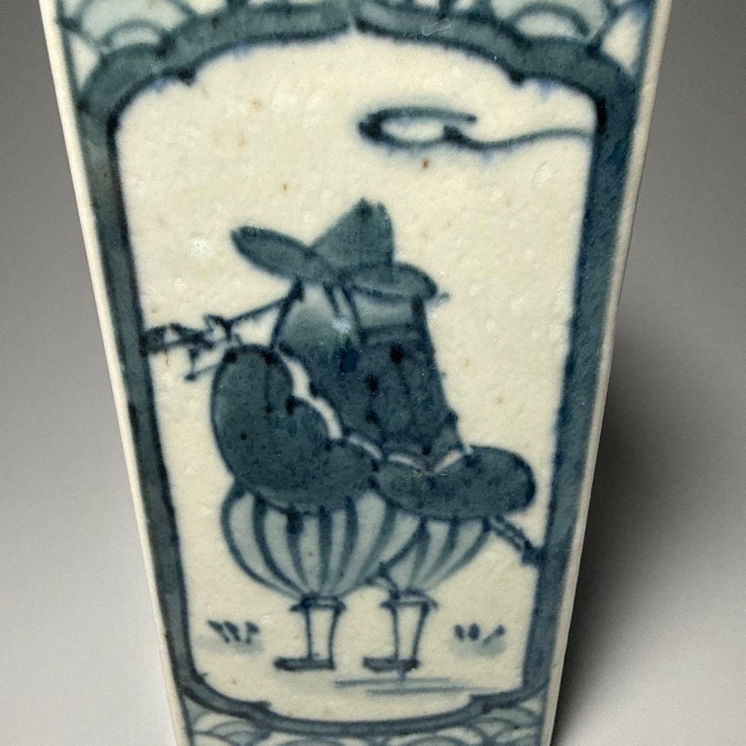 アンティーク有田　染付異人図角瓶　VOC　状態◎　高16.2cm　一辺6.5cm