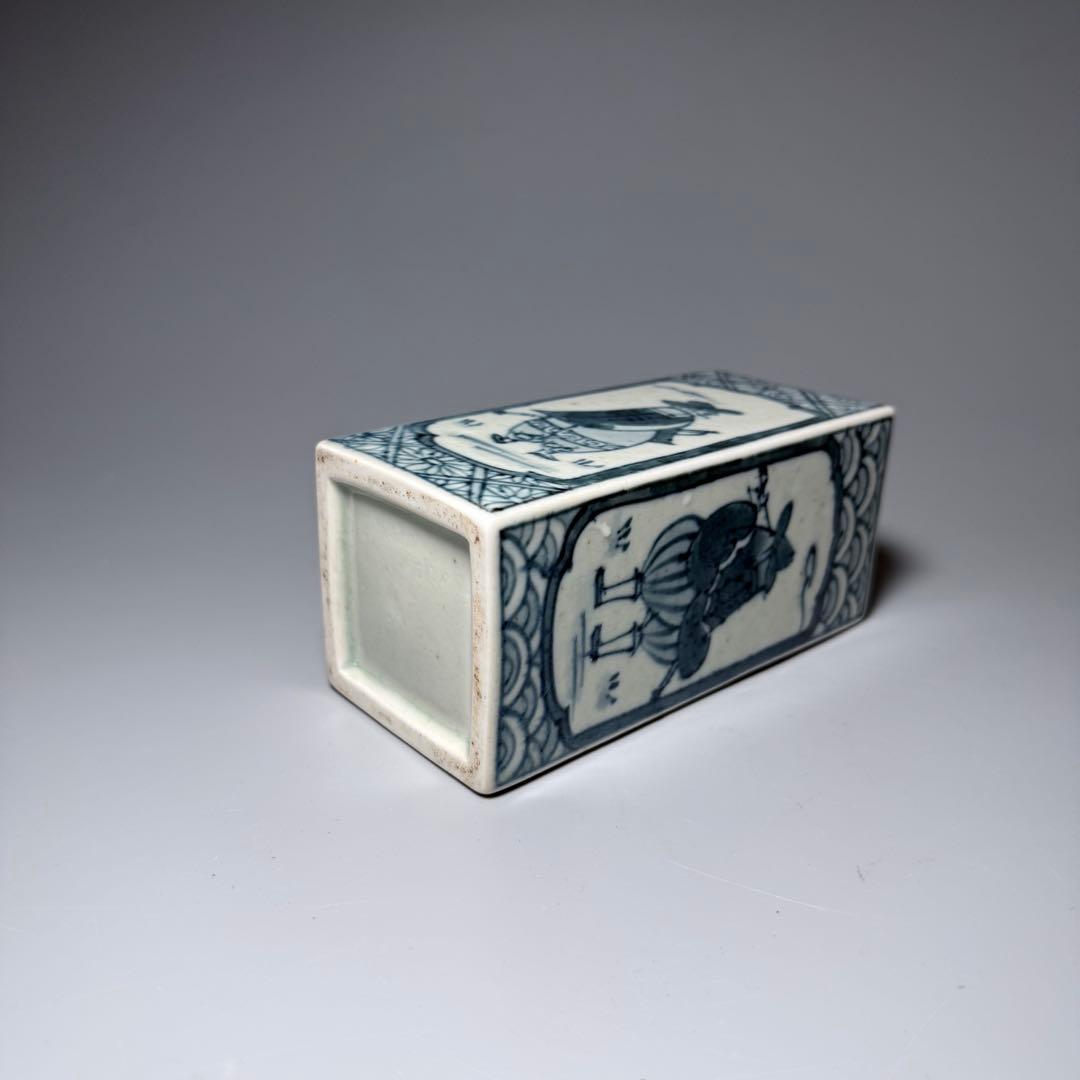 アンティーク有田　染付異人図角瓶　VOC　状態◎　高16.2cm　一辺6.5cm