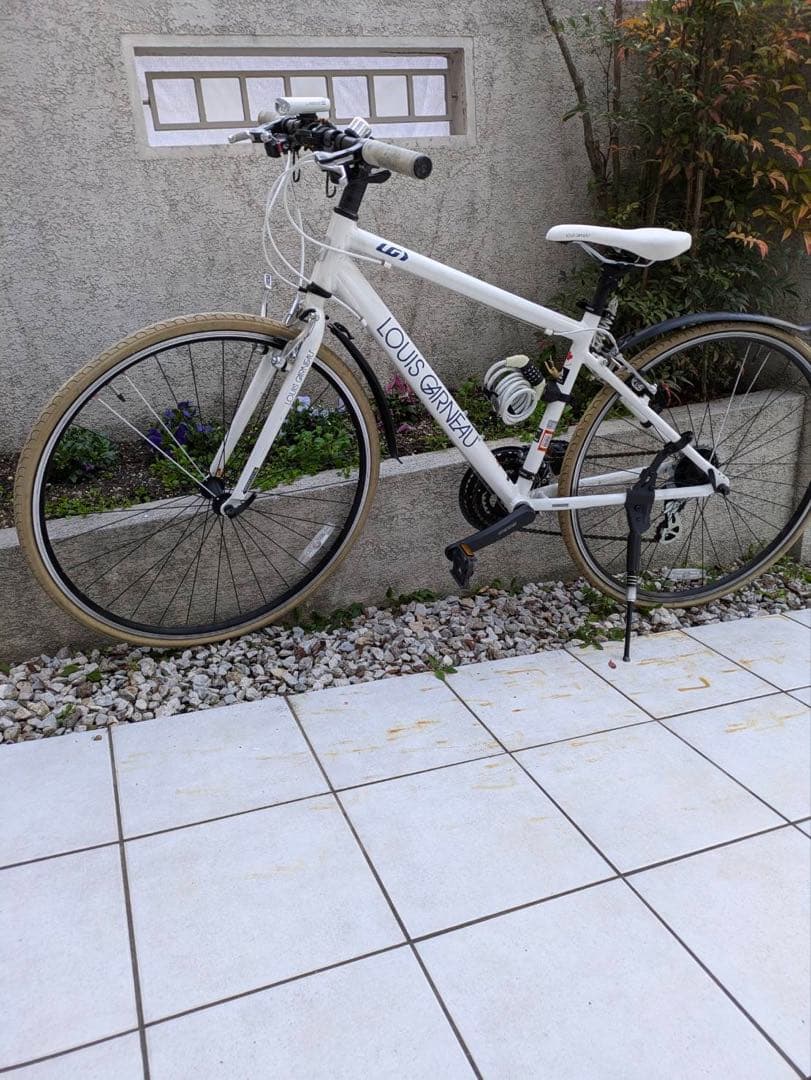 LOUIS GARNEAU ルイガノ　クロスバイクSETTER8.0 白　大阪