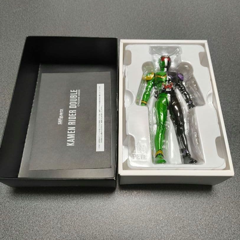 S.H.Figuarts【真骨彫製法】仮面ライダーW（ダブル） フィギュアーツ