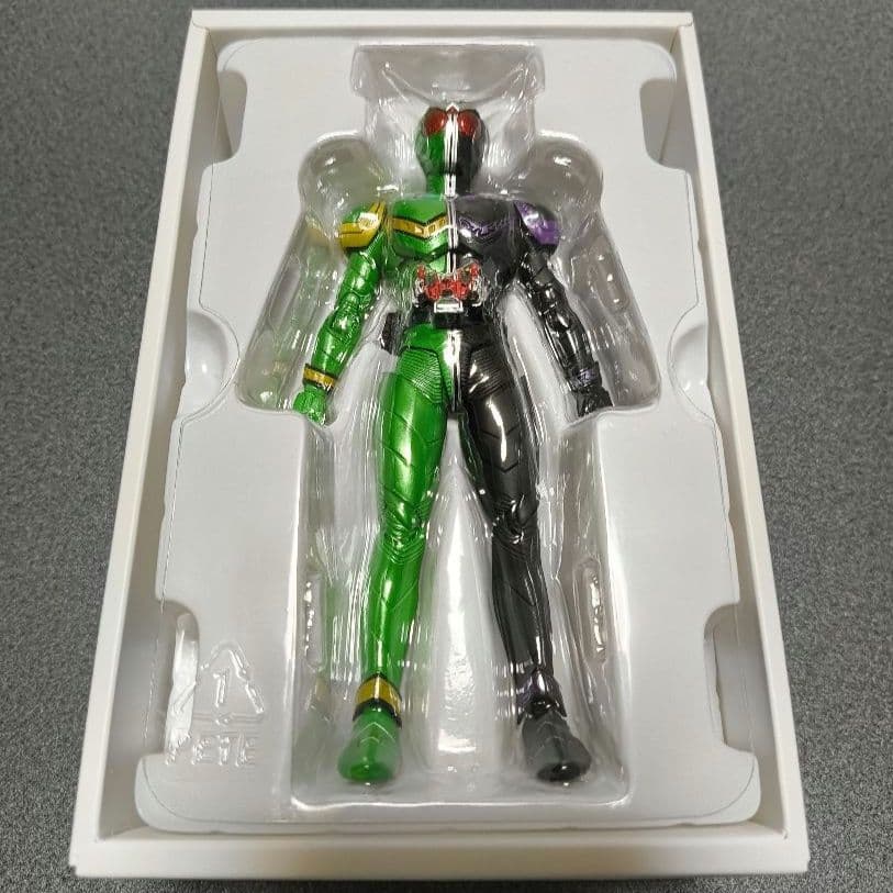S.H.Figuarts【真骨彫製法】仮面ライダーW（ダブル） フィギュアーツ