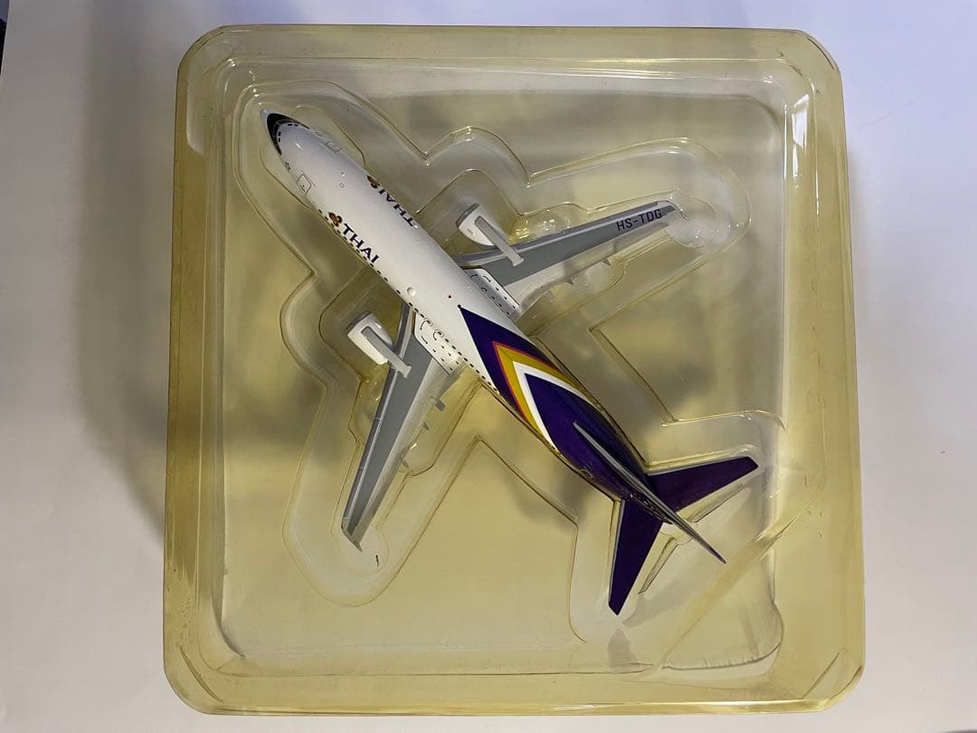 THAI 航空Boeing 737-407