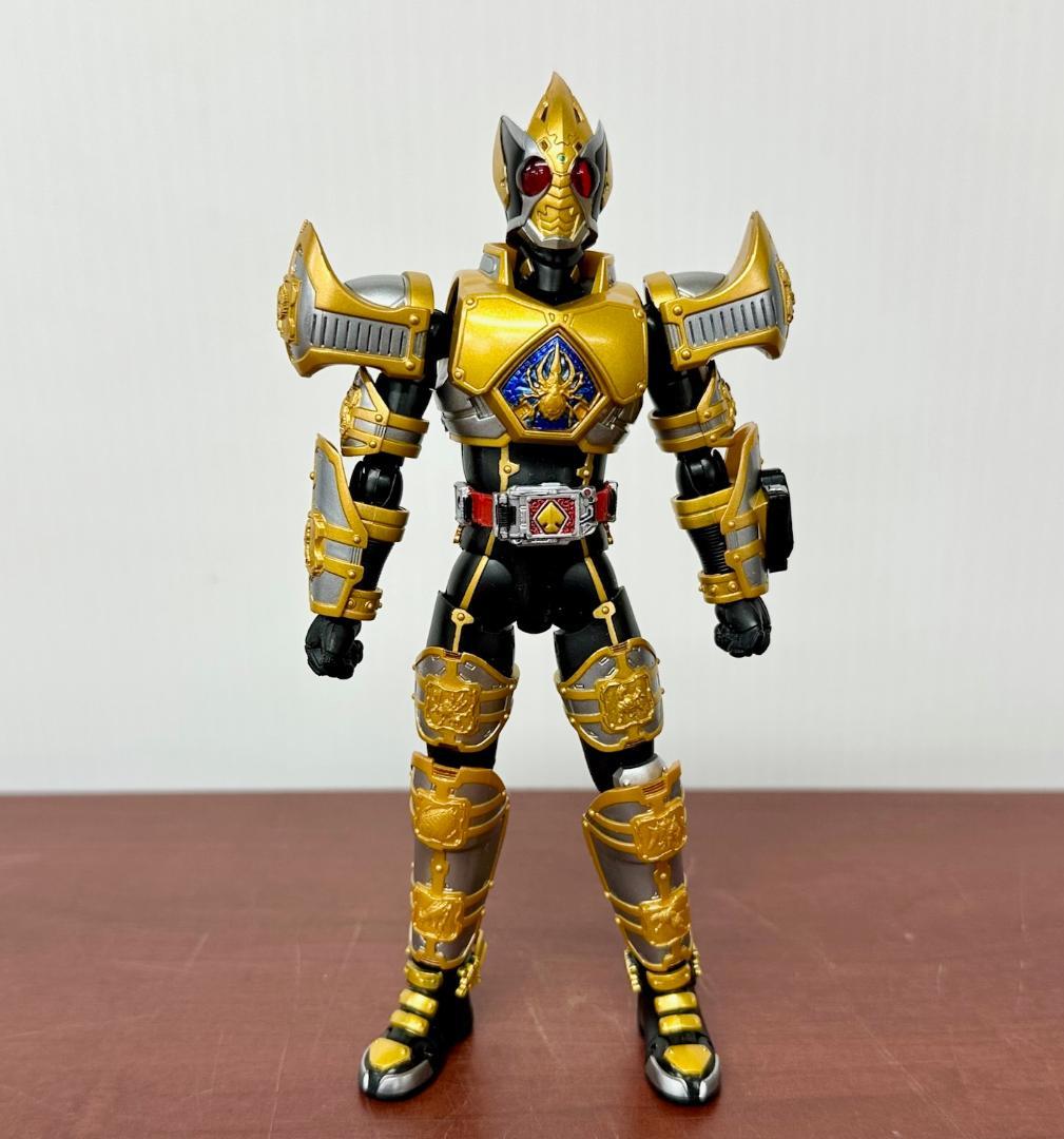 877 中古 S.H.Figuarts 仮面ライダーブレイド キングフォーム
