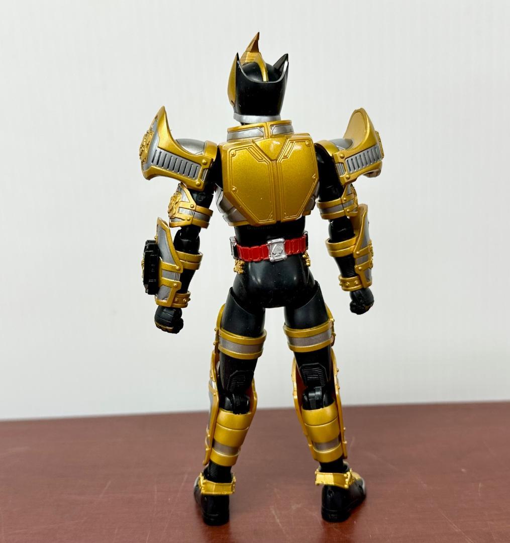 877 中古 S.H.Figuarts 仮面ライダーブレイド キングフォーム