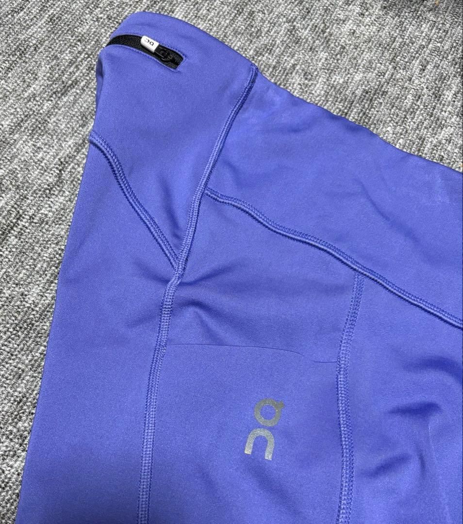 on clouds tights タイツ　レギンス　ランニング　ヨガ　オン
