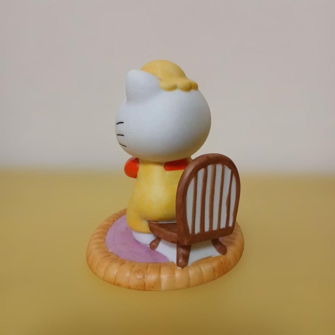 ハローキティ　陶器　置物　2点セット品