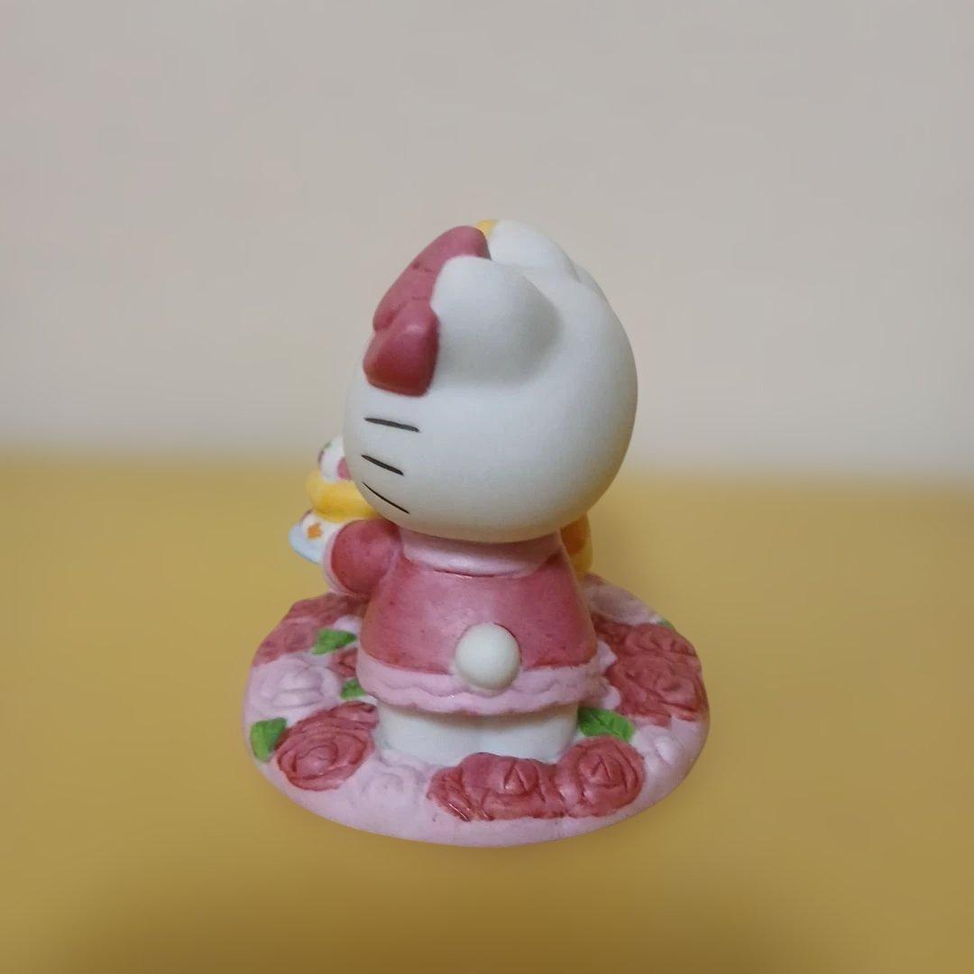 ハローキティ　陶器　置物　2点セット品