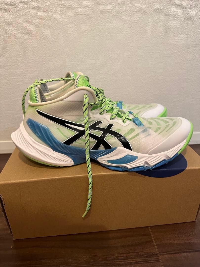 ASICS バレーボールシューズ メタライズ　27センチ