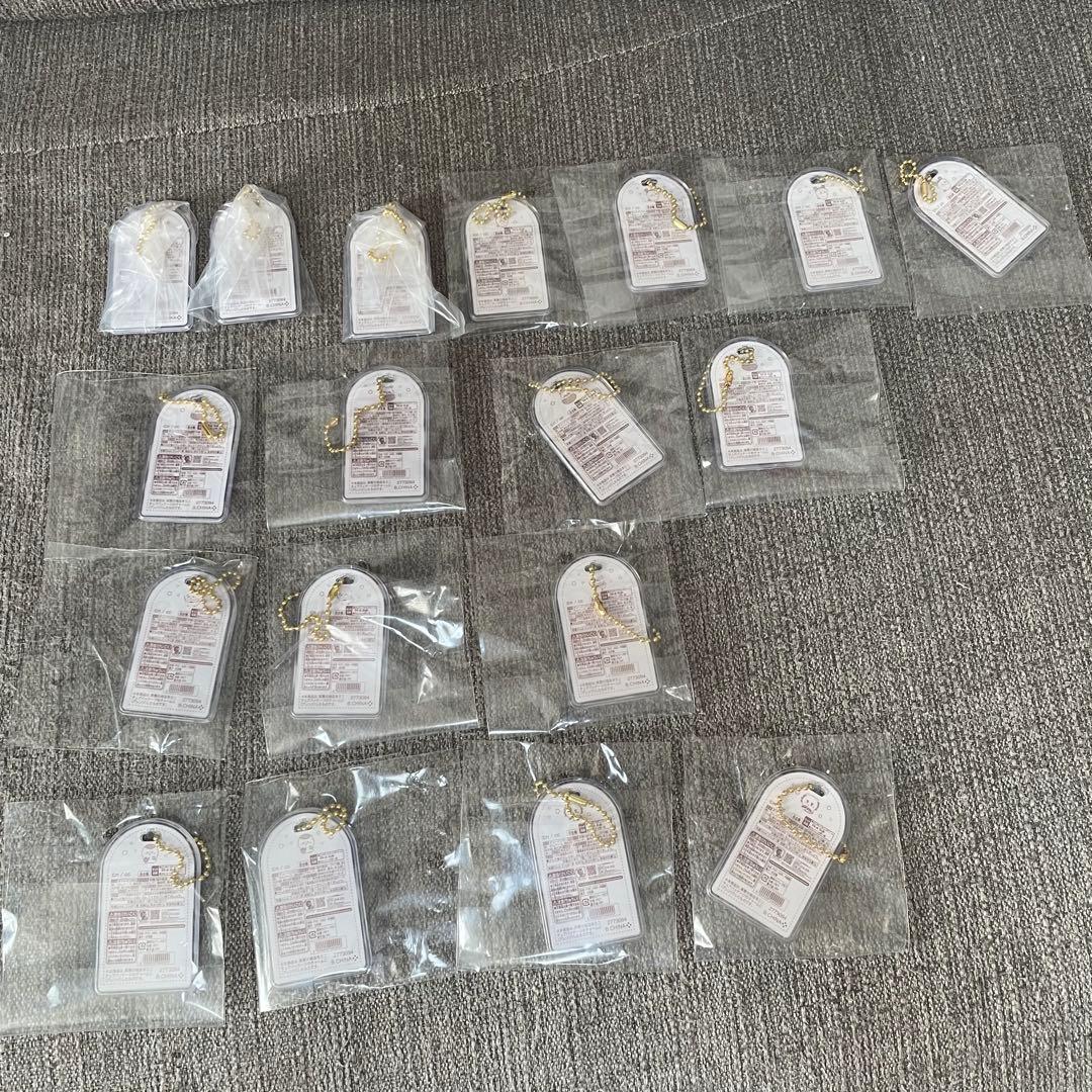 ちいかわミニチュアチョコチャーム 古本屋　モモンガ　くりまんじゅう　シーサー