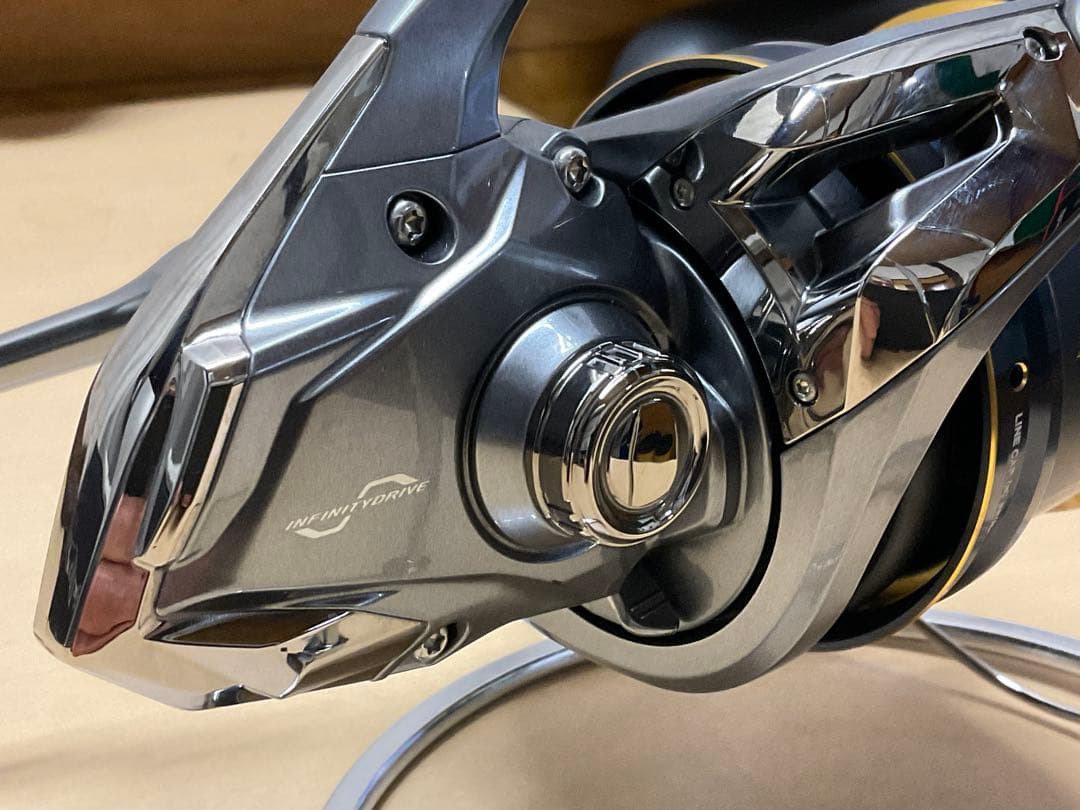 SHIMANO ２４’フリーゲンSD　本品未使用に近い
