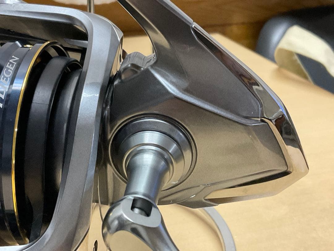 SHIMANO ２４’フリーゲンSD　本品未使用に近い