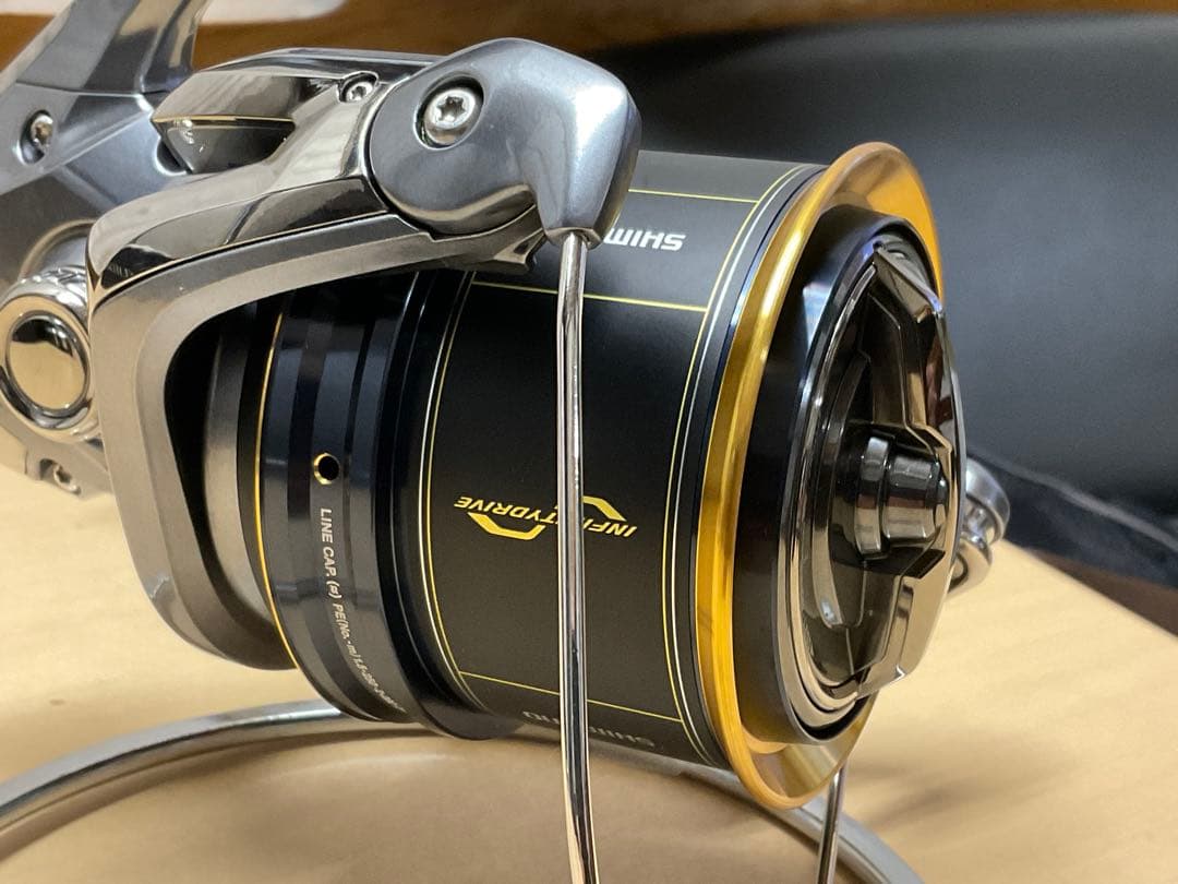 SHIMANO ２４’フリーゲンSD　本品未使用に近い