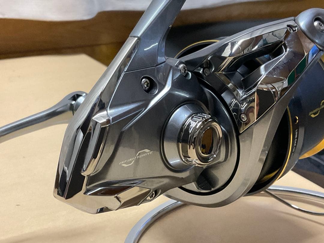 SHIMANO ２４’フリーゲンSD　本品未使用に近い