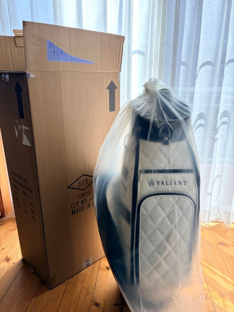 限定品⭐︎VALIANT ゴルフバッグ・キャディバッグ