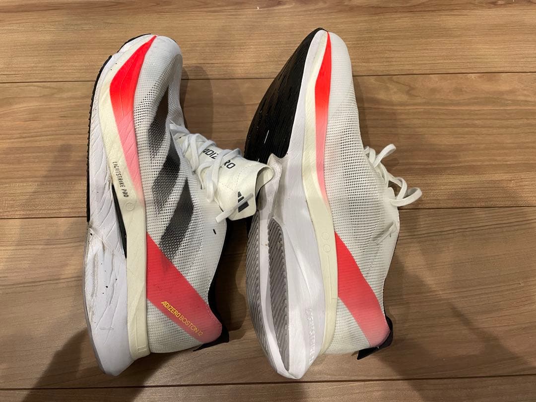 ADIZERO Boston12 27センチ