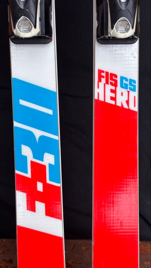 ロシニョール ROSSIGNOL HERO FIS GS 183