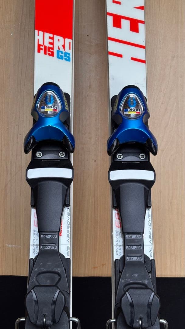 ロシニョール ROSSIGNOL HERO FIS GS 183