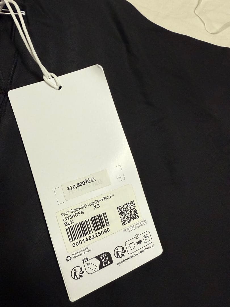 [新品]lululemon ルルレモン ボディスーツ　Nuluスクウェアネック黒