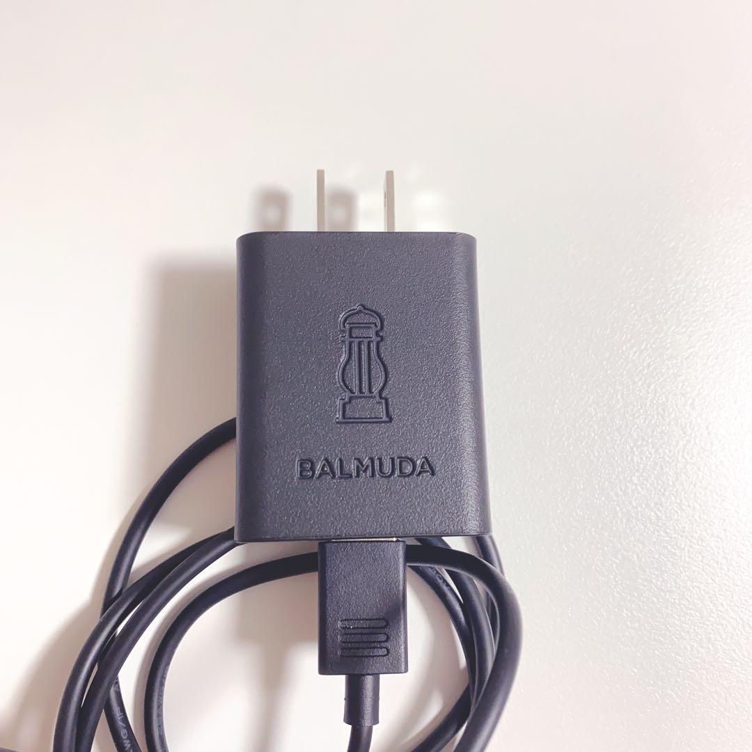 ✴︎クマゴン✴︎ BALMUDA LEDランタン　ホワイト