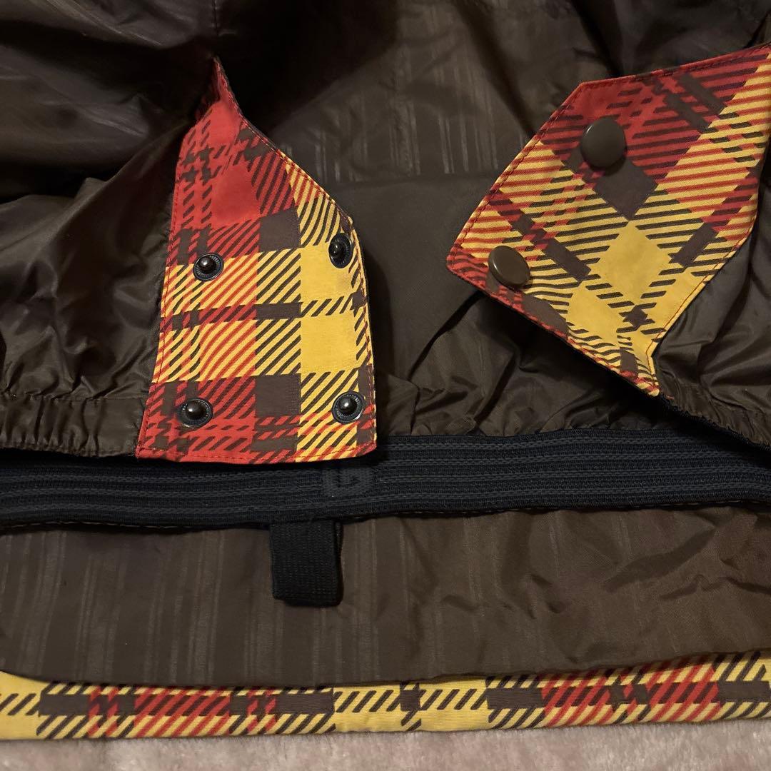ＢＵＲＴＯＮ　スノーボードウェア　ジャケット　チェック柄　Ｌ　バートン
