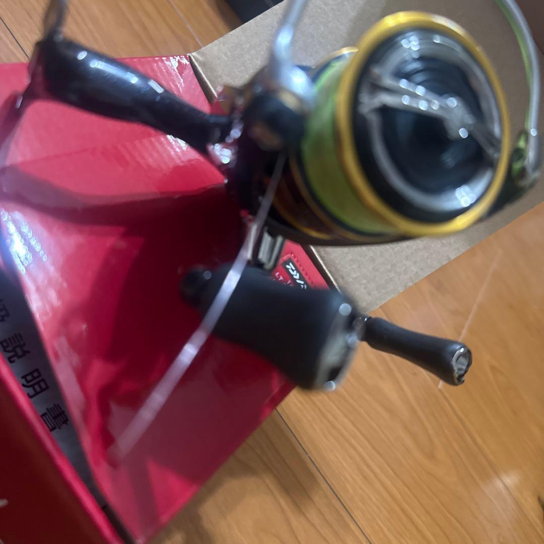 【値下げ中】スピニングリール　レガリス3000scdh