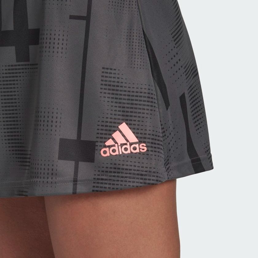 ★新品★　adidas　CLUB GRAPHIC TENNIS SKORT