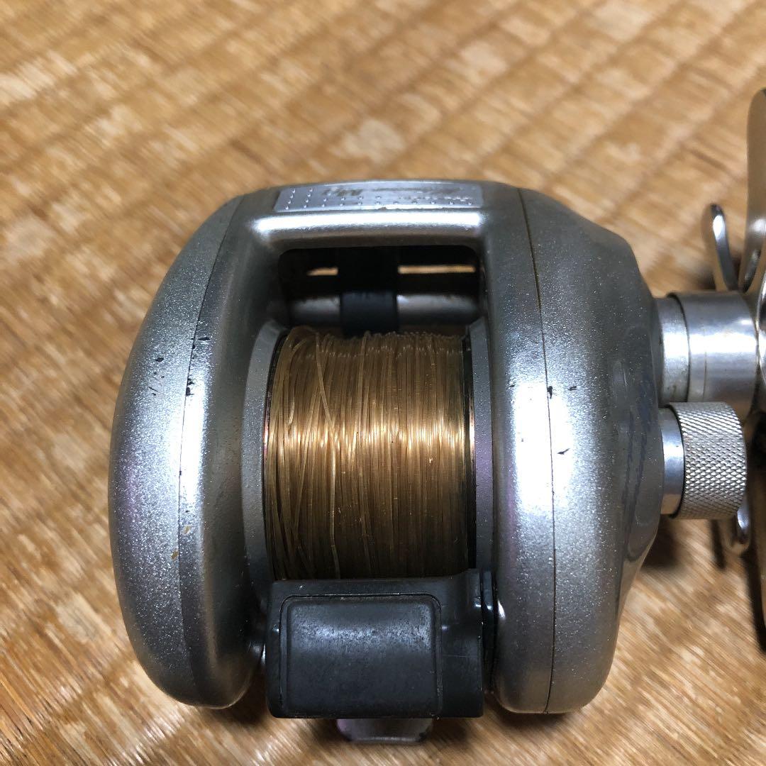 シマノ　メタニウムMG 右ハンドル　ライン付き　付属品無し