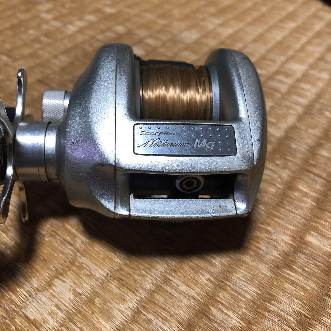 シマノ　メタニウムMG 右ハンドル　ライン付き　付属品無し