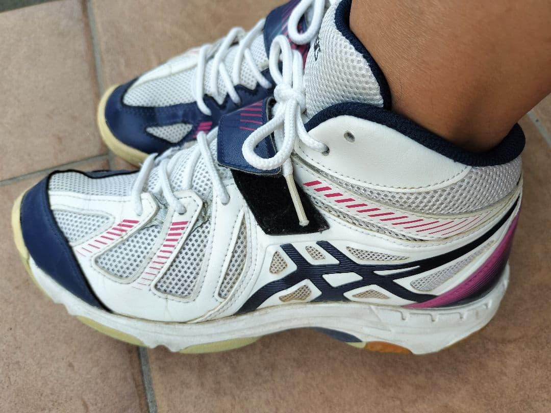 ASICS バレーボールシューズ 23cm　アシックス