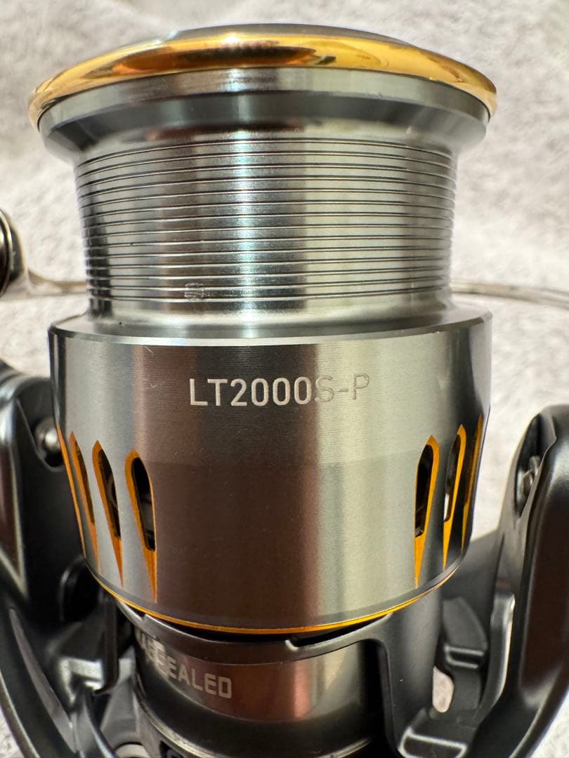 本体のみ【機関良好】ダイワ　23エアリティ LT2000S-P